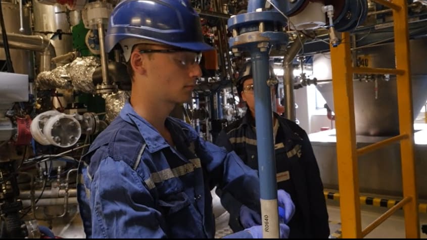 Berufsinfo-Video - AMS Video: Chemieverfahrenstechniker*in