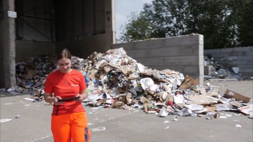 Berufsinfo-Video - AMS Video: Entsorgungs- und Recyclingfachkraft - Feststoffe