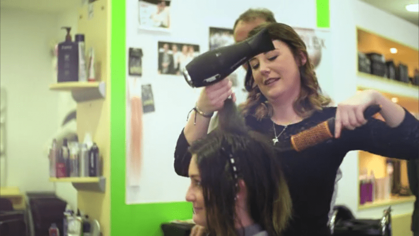 Berufsinfo-Video - WK Kärnten: Deine Lehre. Deine Karriere: Werde FriseurIn!