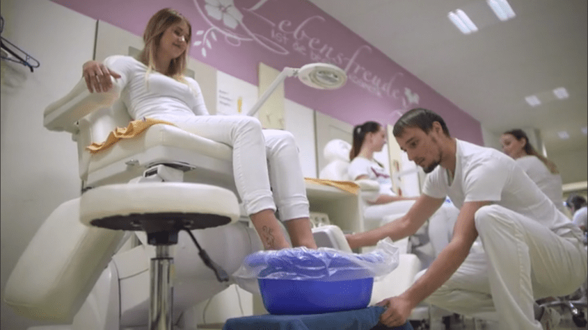 Berufsinfo-Video - WK Kärnten: Deine Lehre. Deine Karriere: Werde FußpflegerIn!