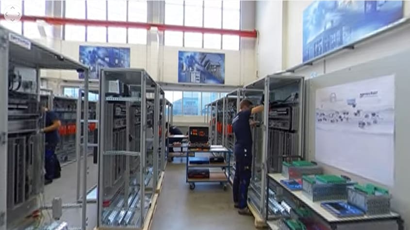 Berufsinfo-Video - WKO Berufe VR: Elektrotechnik - Energietechnik